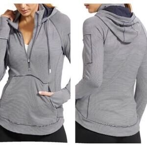 Athleta Heavenly Heights Blue White Striped Hooded Jacket Size Small